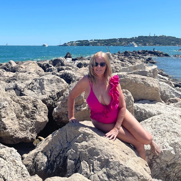 ZARA Ruffled one-piece swimsuit, small - Picture 3 of 3